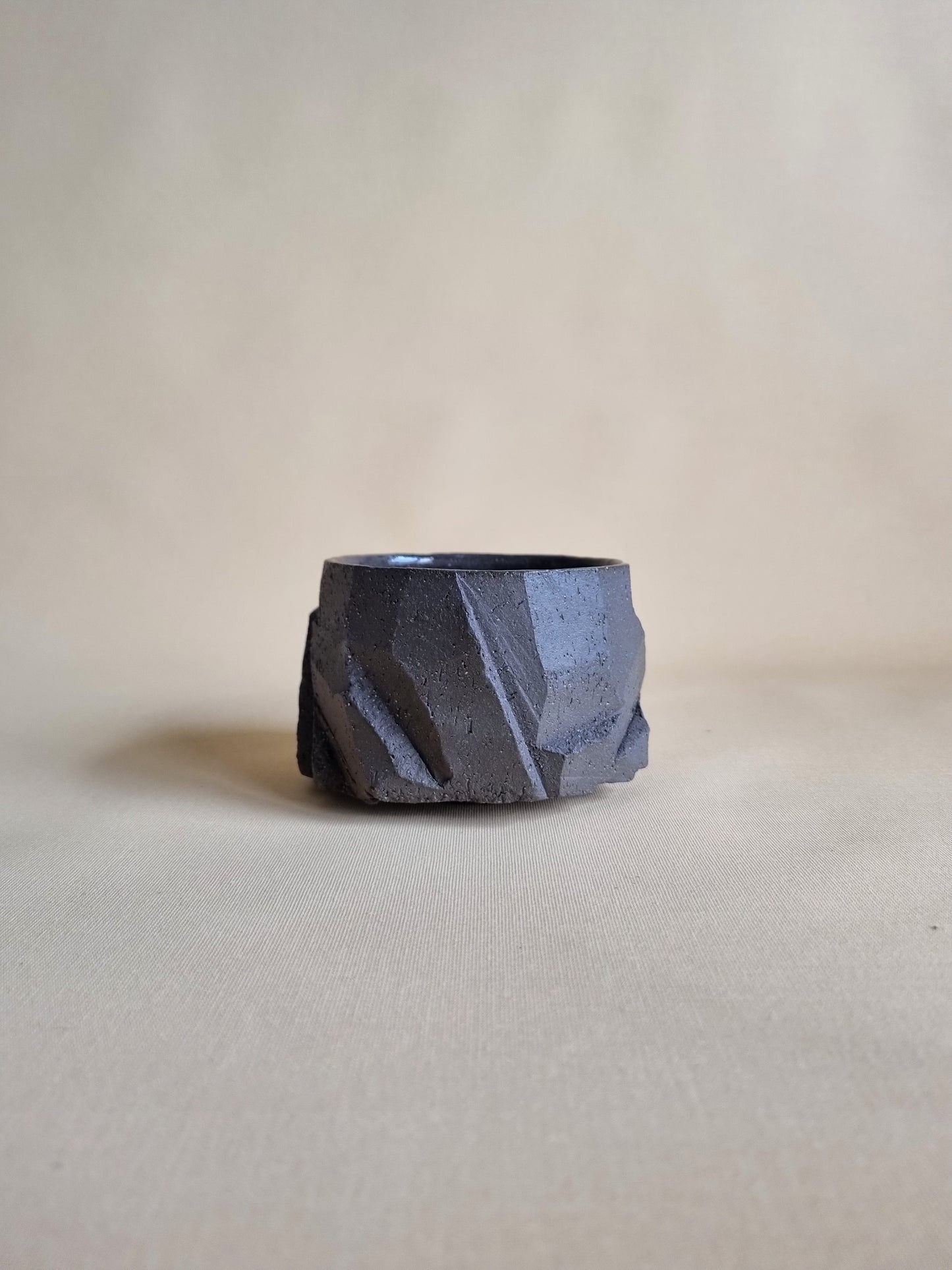 Kurinuki cup: Charcoal #04