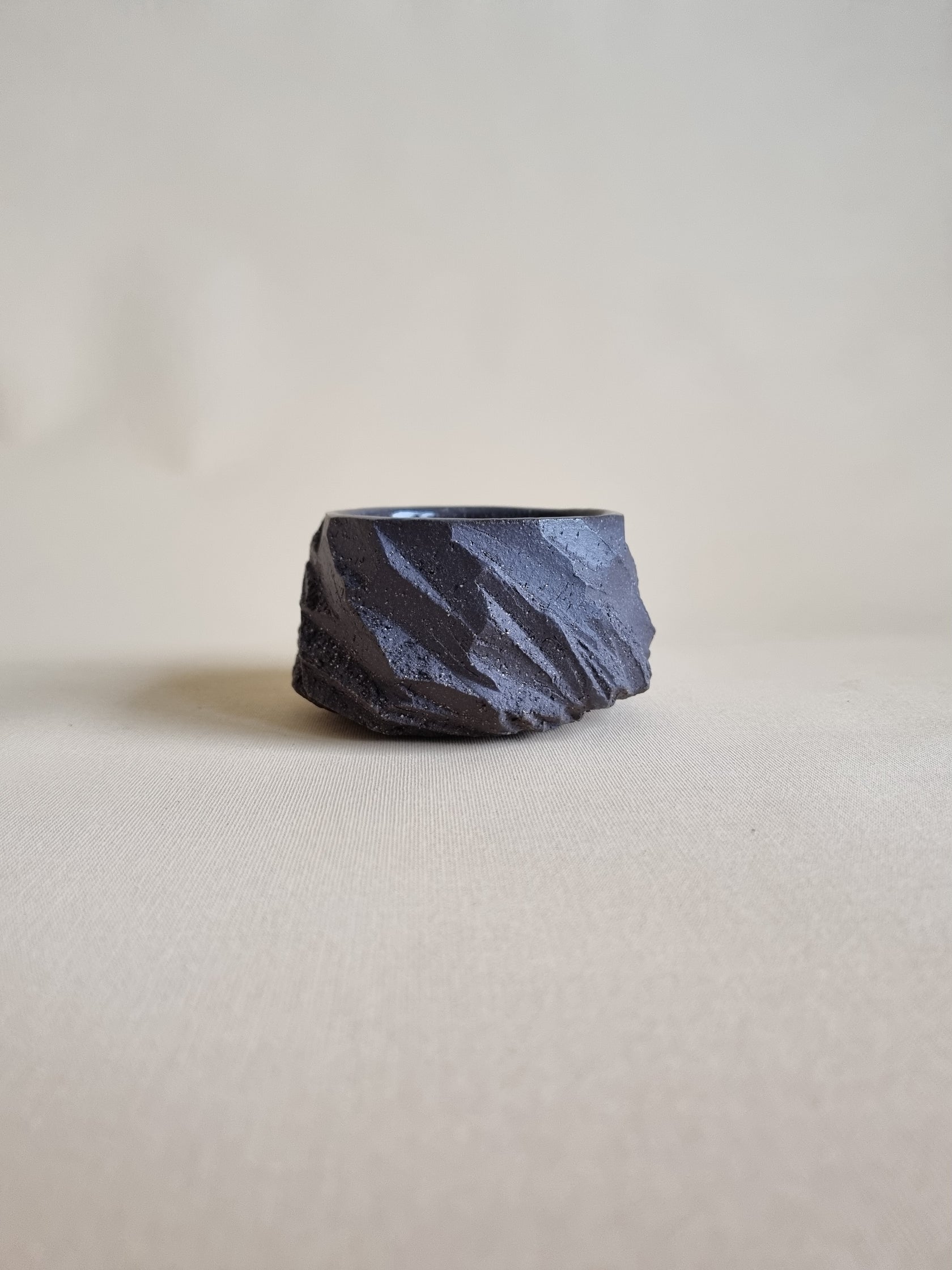 Kurinuki cup: Charcoal #01