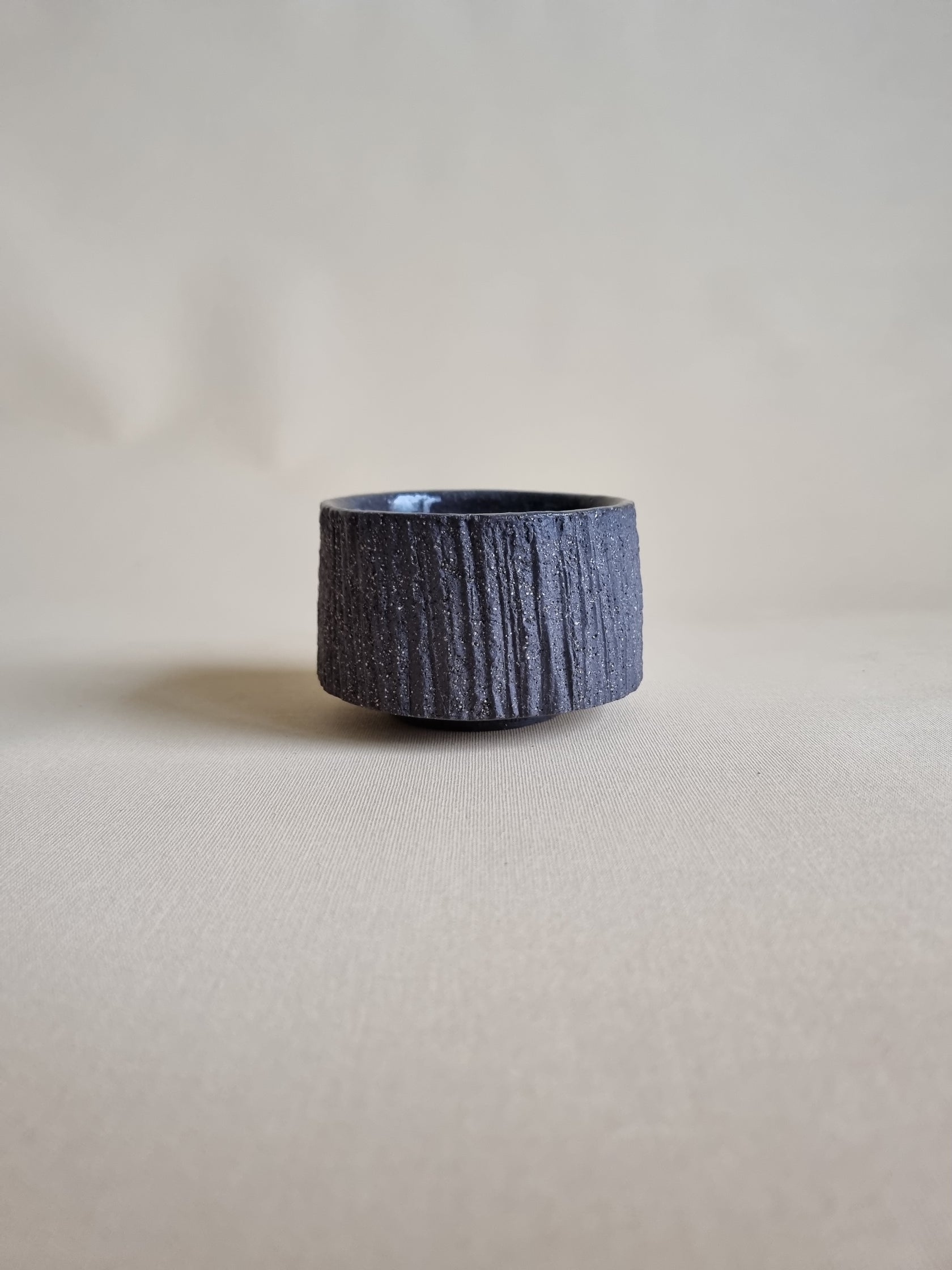 Kurinuki cup: Charcoal #04