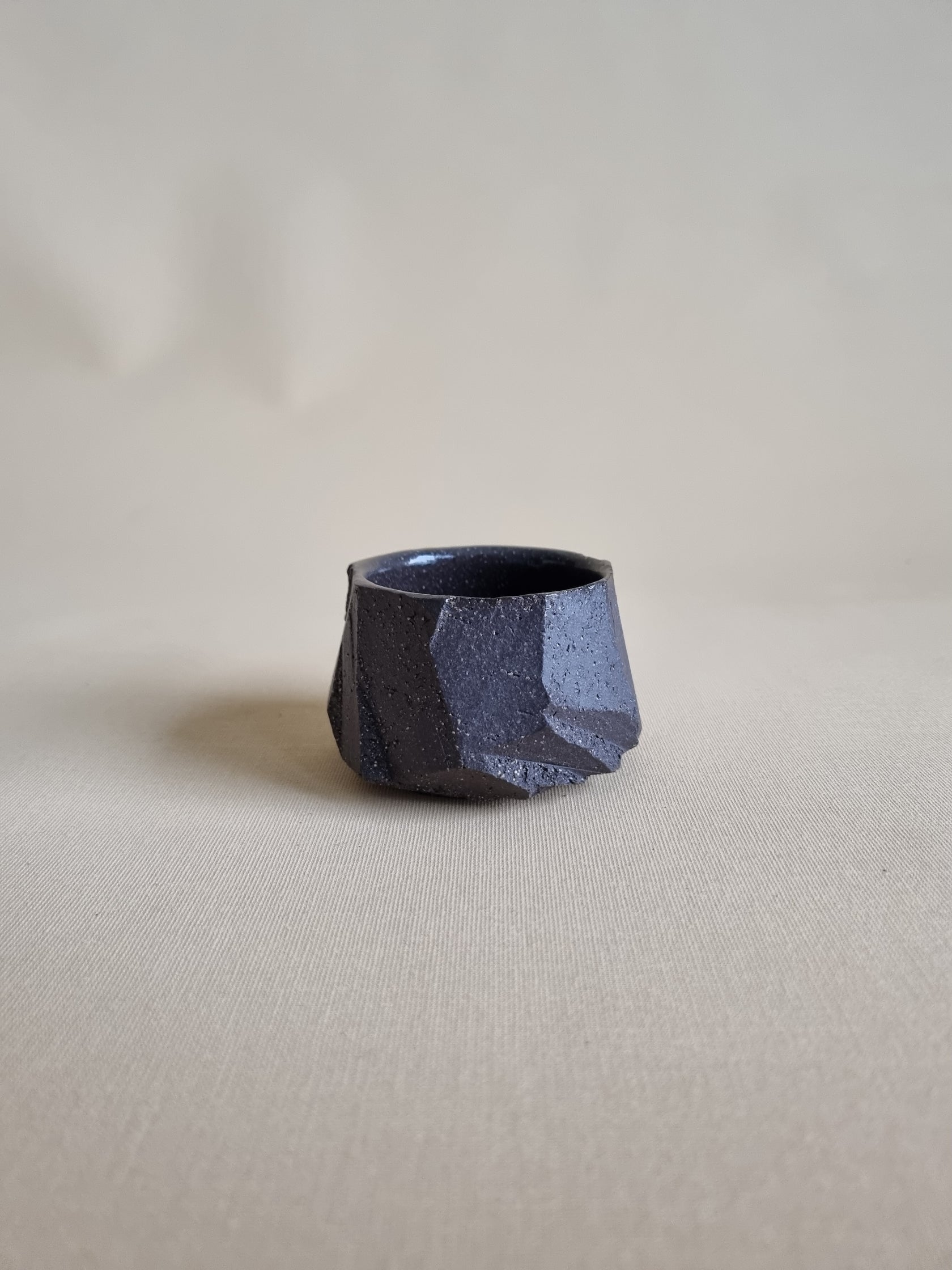 Kurinuki cup: Charcoal #09