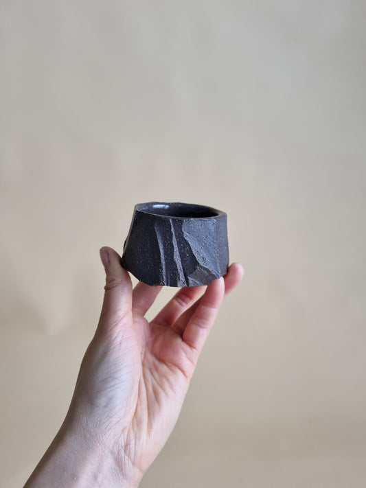 Kurinuki cup: Charcoal #09