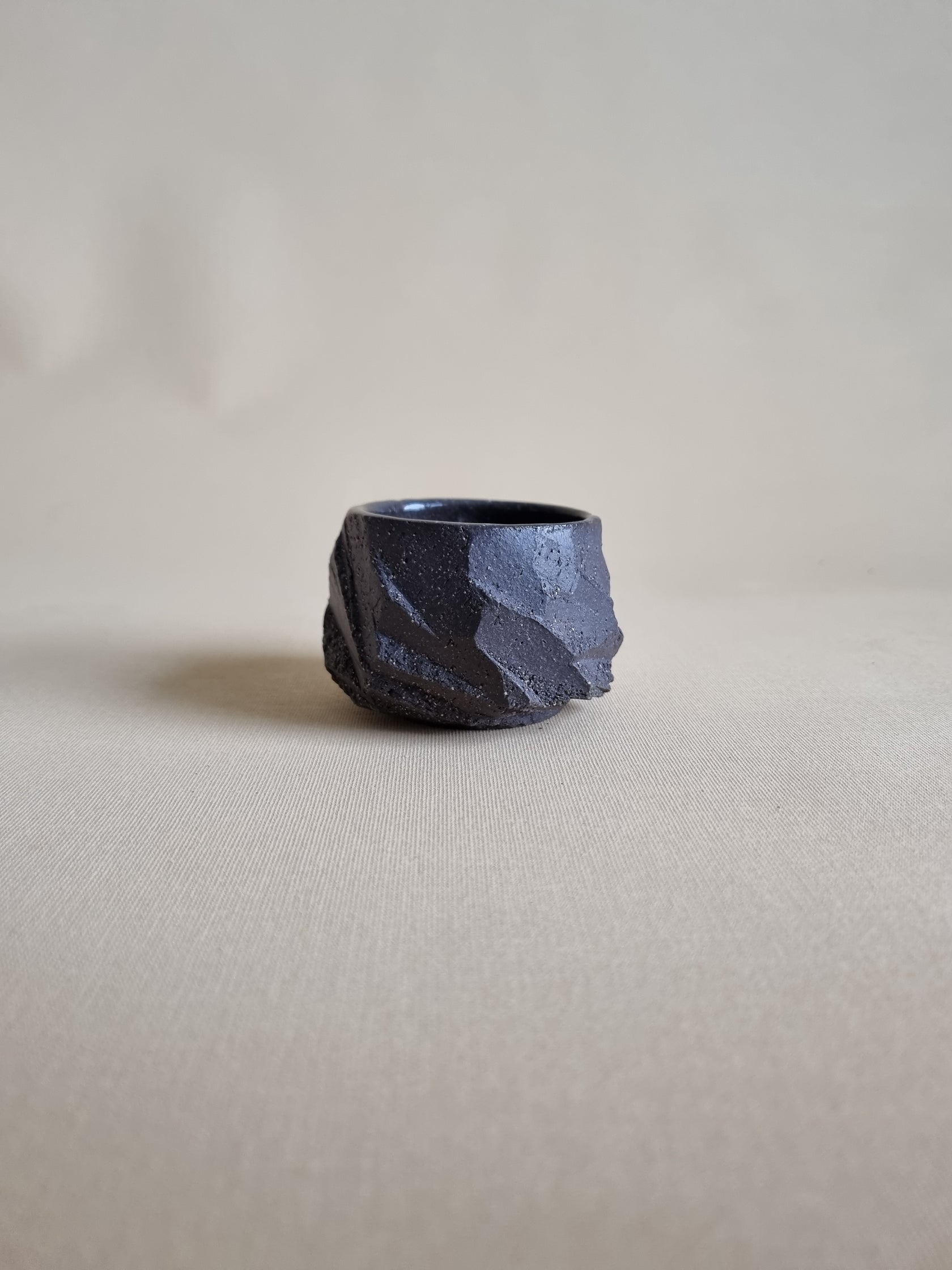 Kurinuki cup: Charcoal #15
